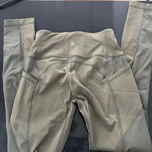 Lululemon leggings